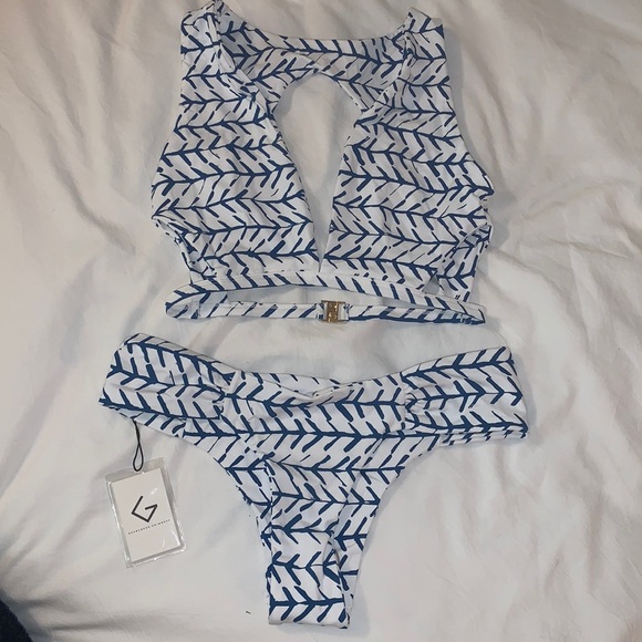 Khongboon Kozani set S/S NWT - Picture 3 of 6